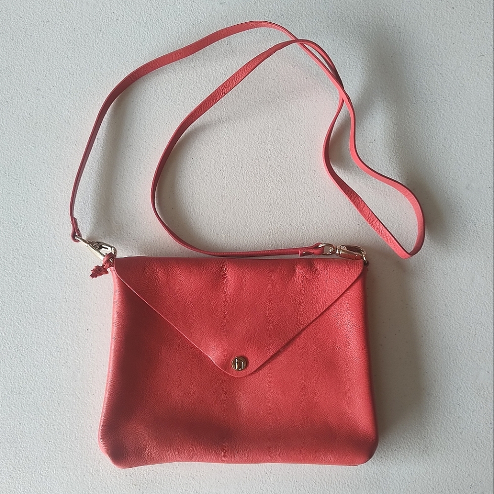 Simplistic leather Crossbody Bag